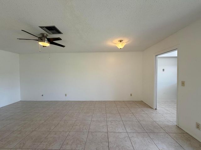 2607 Dudley Drive W L, West Palm Beach, FL 33415