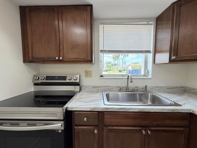 2607 Dudley Drive W L, West Palm Beach, FL 33415