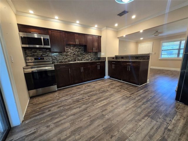 447 6TH NE AVENUE, Largo, FL 33770