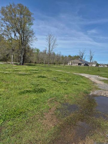 9741 Cane Bayou Rd, Port Allen, LA 70767