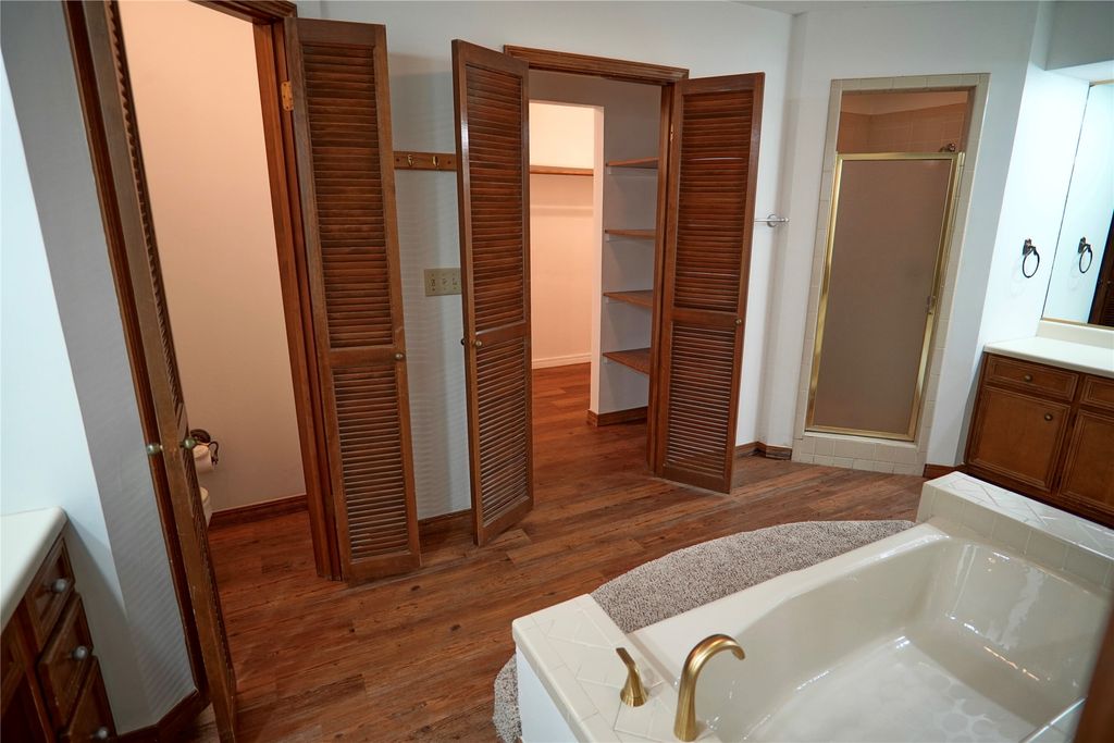 property-img