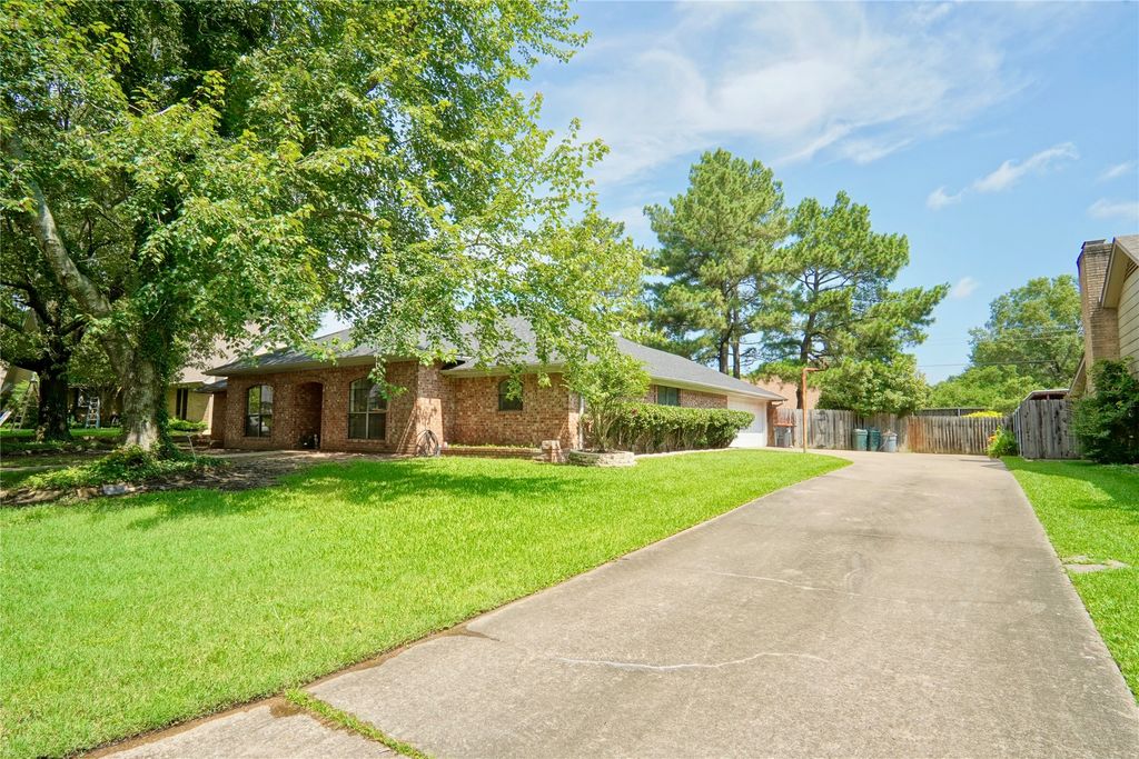 property-img