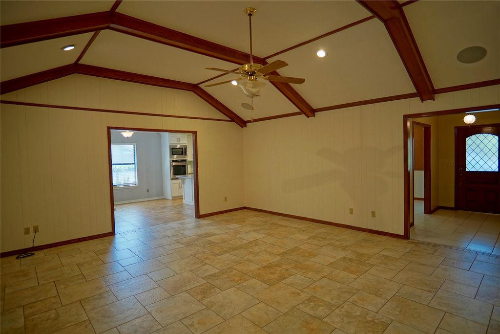 property-img