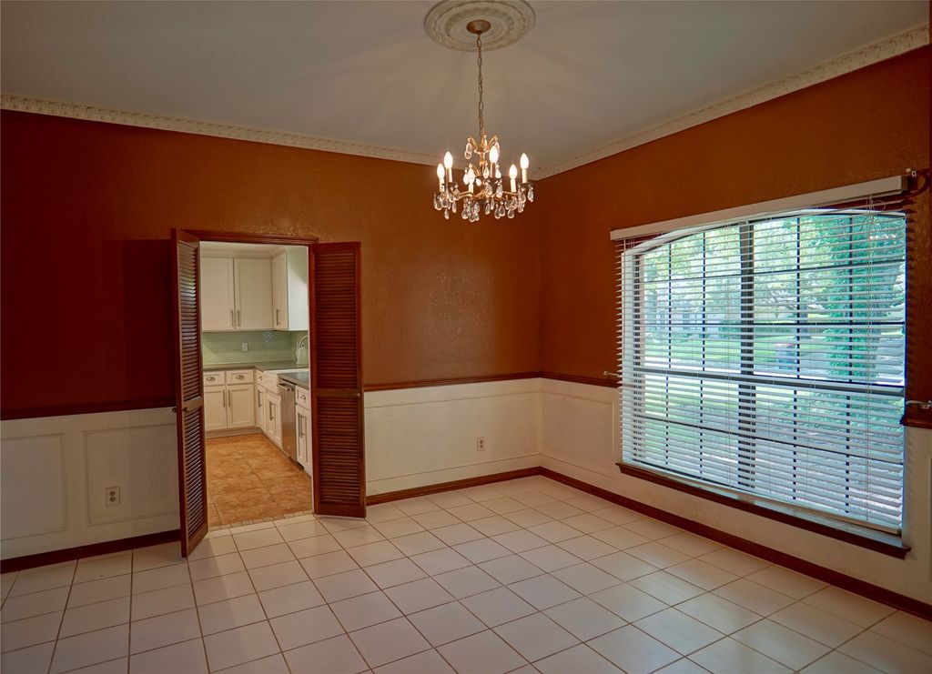 property-img