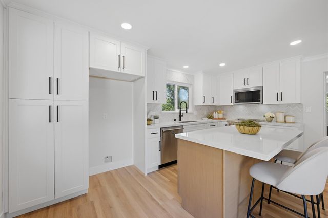 8177 N Lake Cir, Granite Bay, CA 95746