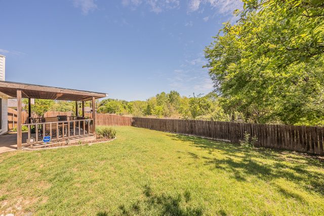 330 Beaumont Drive, Weatherford, TX 76086