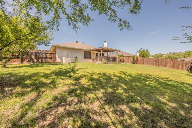 330 Beaumont Drive, Weatherford, TX 76086