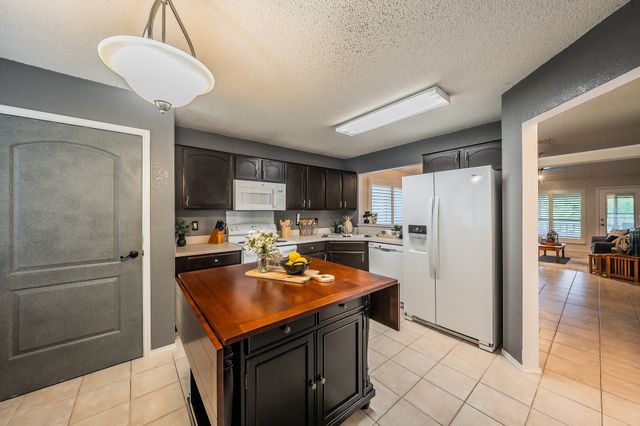 330 Beaumont Drive, Weatherford, TX 76086