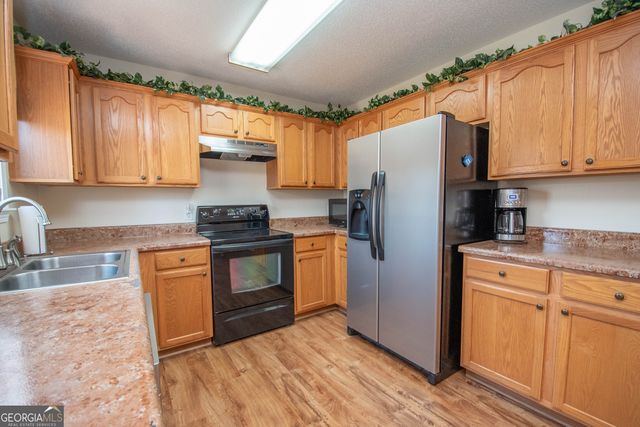 55 Woodrow Place, Newnan, GA 30263