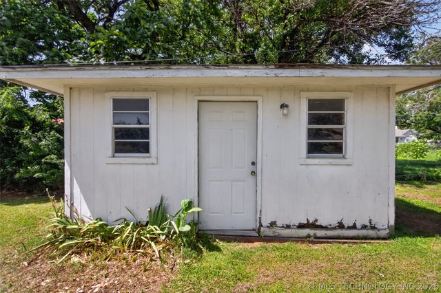 202 N Talihina Street, Salina, OK 74365