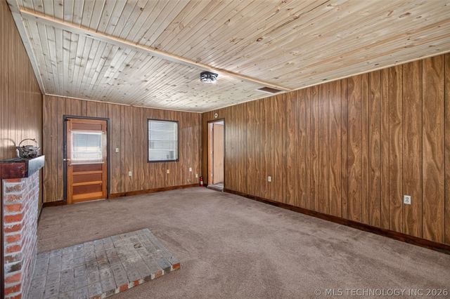 202 N Talihina Street, Salina, OK 74365