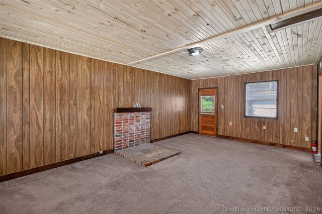 202 N Talihina Street, Salina, OK 74365