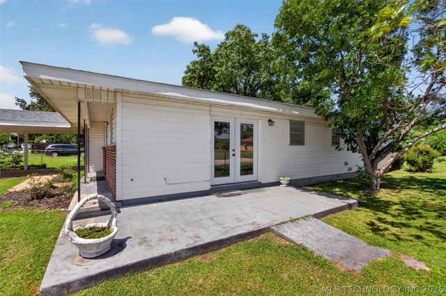 202 N Talihina Street, Salina, OK 74365