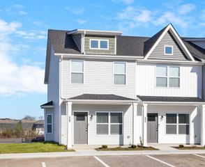 319 Front Ridge Circle, Clarksville, TN 37040