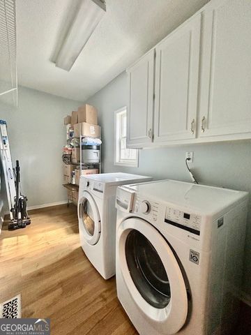 220 Shoreline Drive, Fayetteville, GA 30215