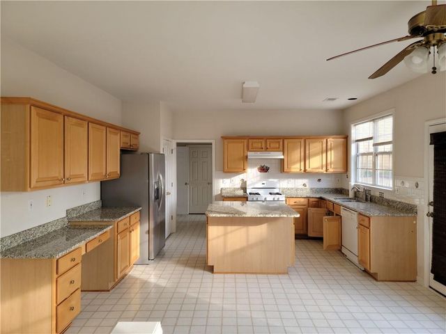 5072 Raventhorpe Court, Suwanee, GA 30024