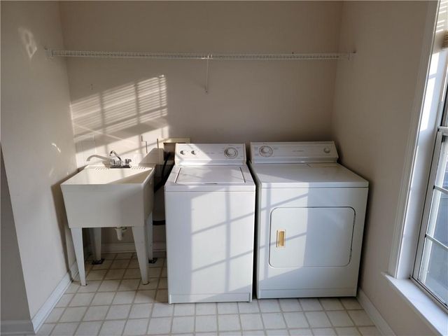 5072 Raventhorpe Court, Suwanee, GA 30024