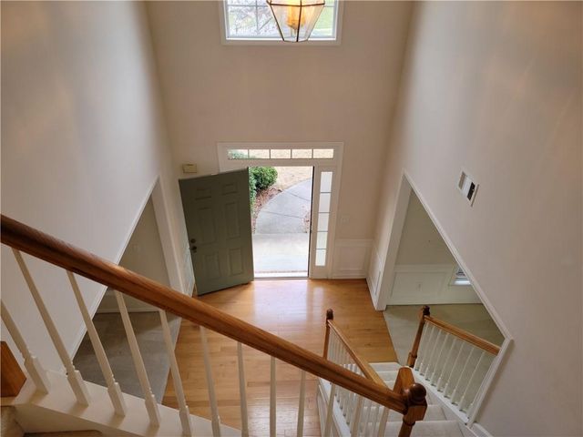 5072 Raventhorpe Court, Suwanee, GA 30024