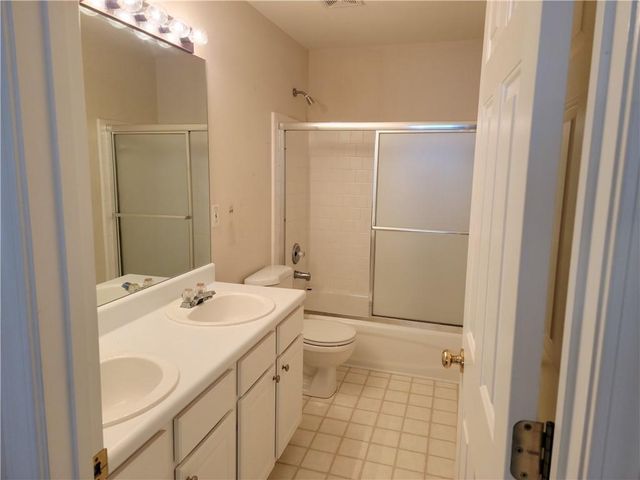 5072 Raventhorpe Court, Suwanee, GA 30024