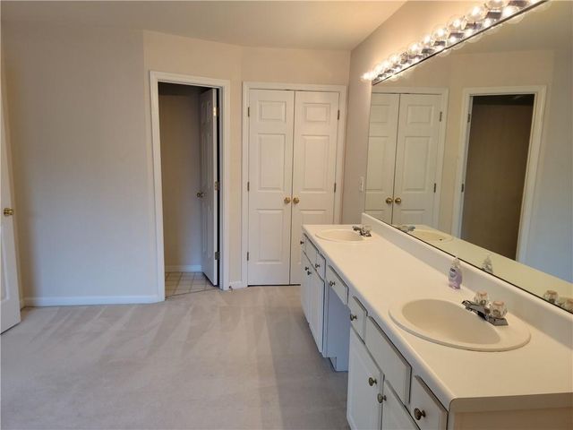 5072 Raventhorpe Court, Suwanee, GA 30024