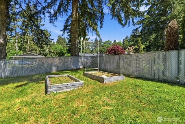 6813 81st Avenue NW, Gig Harbor, WA 98335