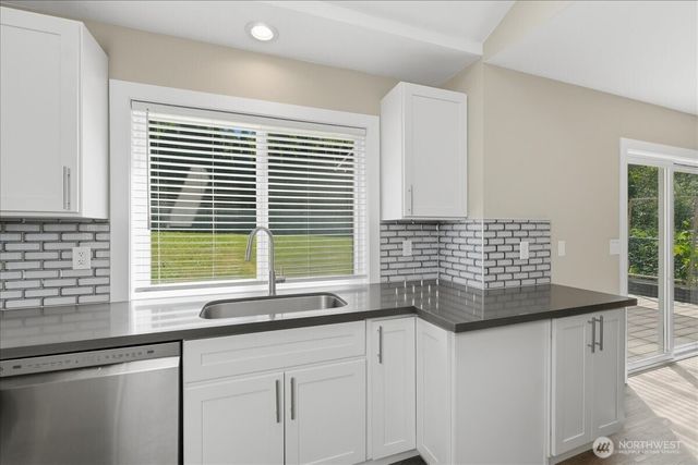 6813 81st Avenue NW, Gig Harbor, WA 98335