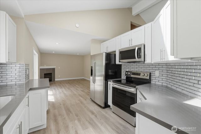 6813 81st Avenue NW, Gig Harbor, WA 98335