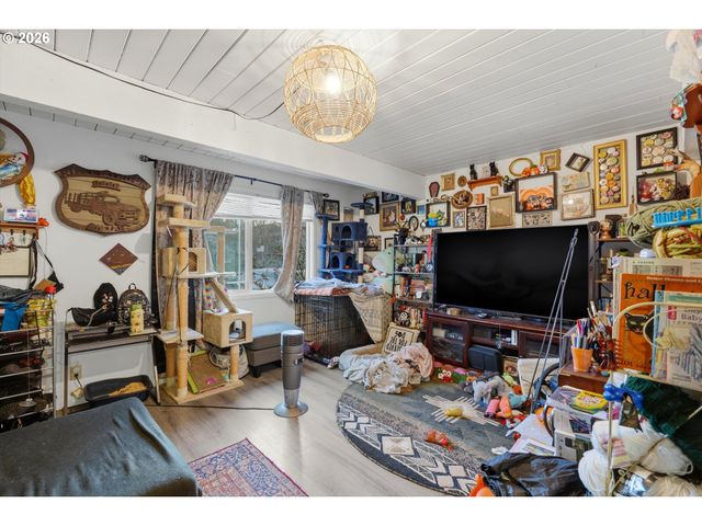 1213 OAKHILL Ave Se, Salem, OR 97302