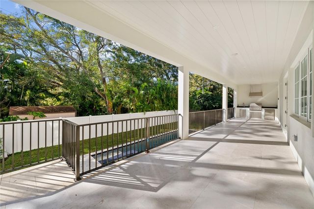 4614 TENNYSON, Tampa, FL 33629