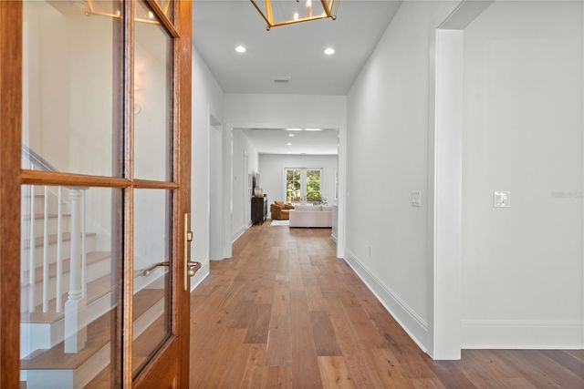 4614 TENNYSON, Tampa, FL 33629