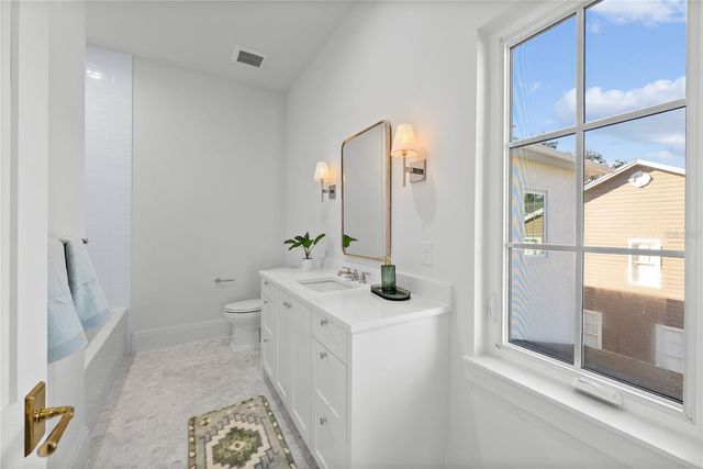 4614 TENNYSON, Tampa, FL 33629