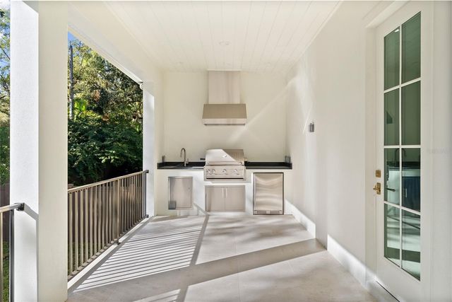 4614 TENNYSON, Tampa, FL 33629