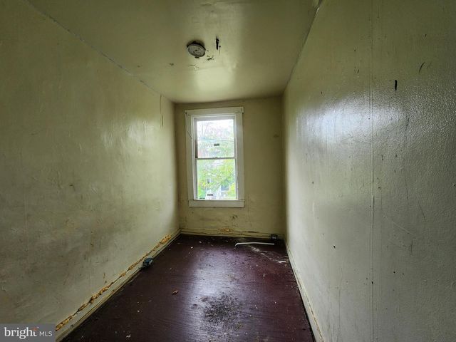 2021 RIDGEHILL AVE, Baltimore, MD 21217