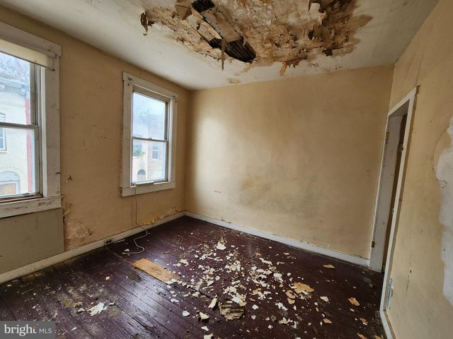 2021 RIDGEHILL AVE, Baltimore, MD 21217