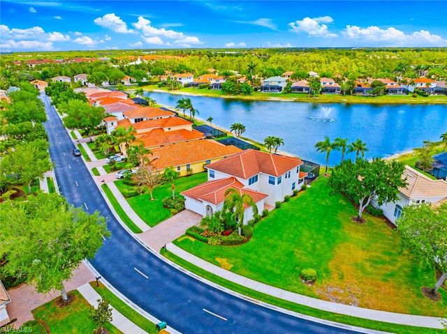 12730 Aviano DR, Naples, FL 34105