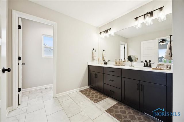 5009 Island Park Boulevard, Sylvania, OH 43560