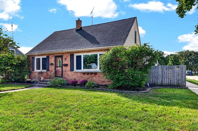 2021 79th STREET, Kenosha, WI 53143