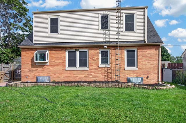 2021 79th STREET, Kenosha, WI 53143