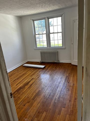 22 Saint James Street #D, Manchester, CT 06040