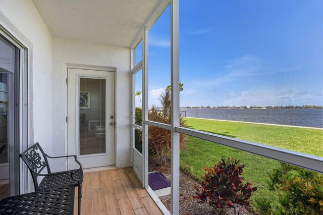 1516 S Lakeside Drive 103, Lake Worth Beach, FL 33460