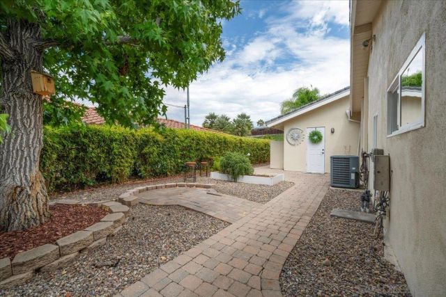17782 Via Alta Mirasol, San Diego, CA 92128