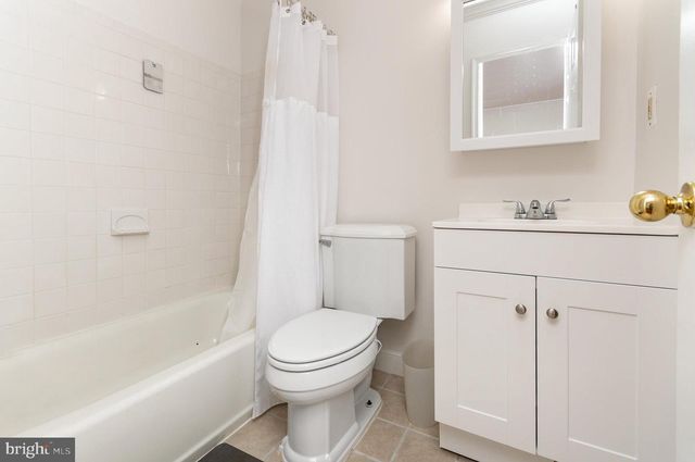 3206 BURGUNDY RD, Alexandria, VA 22303