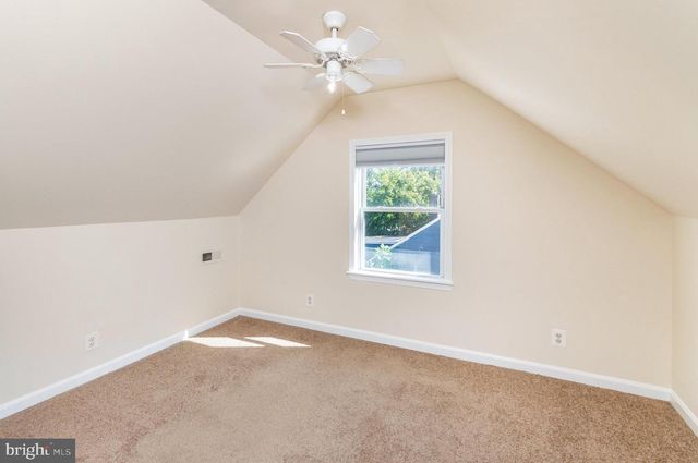 3206 BURGUNDY RD, Alexandria, VA 22303