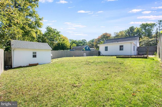 3206 BURGUNDY RD, Alexandria, VA 22303