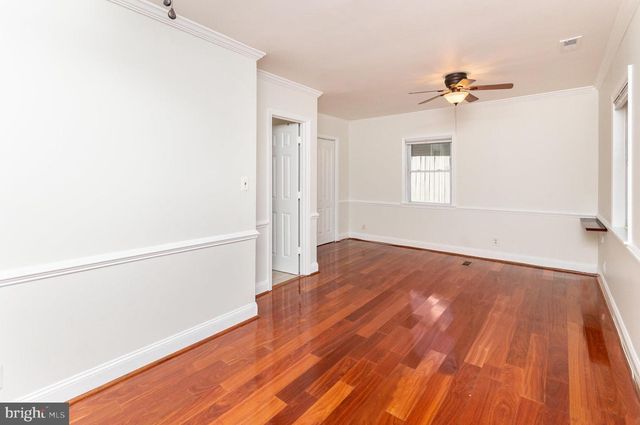 3206 BURGUNDY RD, Alexandria, VA 22303