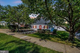 3206 BURGUNDY RD, Alexandria, VA 22303