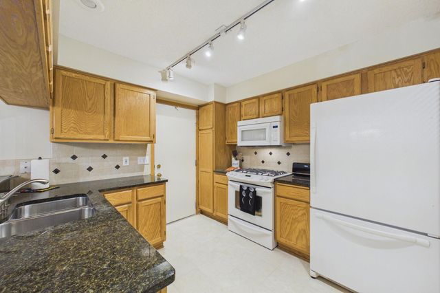 1744 Maple Court, Falcon Heights, MN 55113