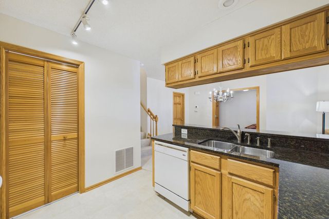 1744 Maple Court, Falcon Heights, MN 55113