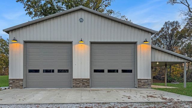 6777 Oak Grove Road, Newburgh, IN 47630