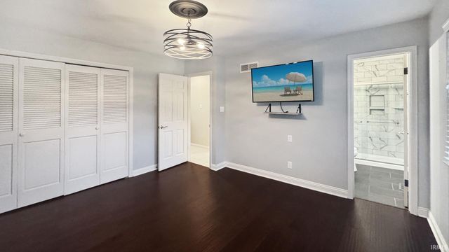 6777 Oak Grove Road, Newburgh, IN 47630